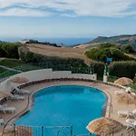 Aparthotel Residenza Le Farfalle 4*