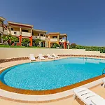 Residenza Le Farfalle Aparthotel 4*