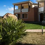 Aparthotel Residenza Le Farfalle Tergu