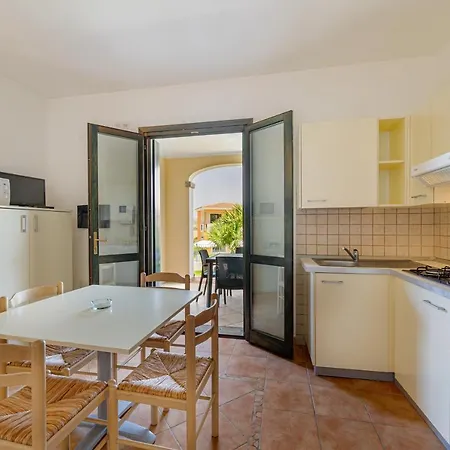 Residenza Le Farfalle 3* Tergu