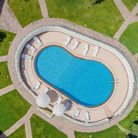 Residenza Le Farfalle Apartahotel 3*