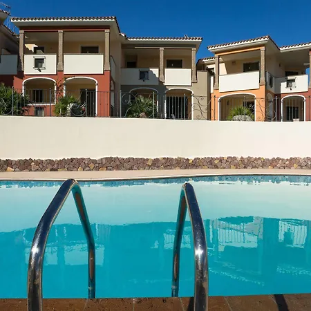 Aparthotel Residenza Le Farfalle Tergu