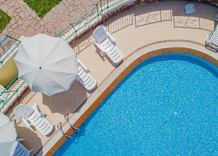 Apartahotel Residenza Le Farfalle Tergu